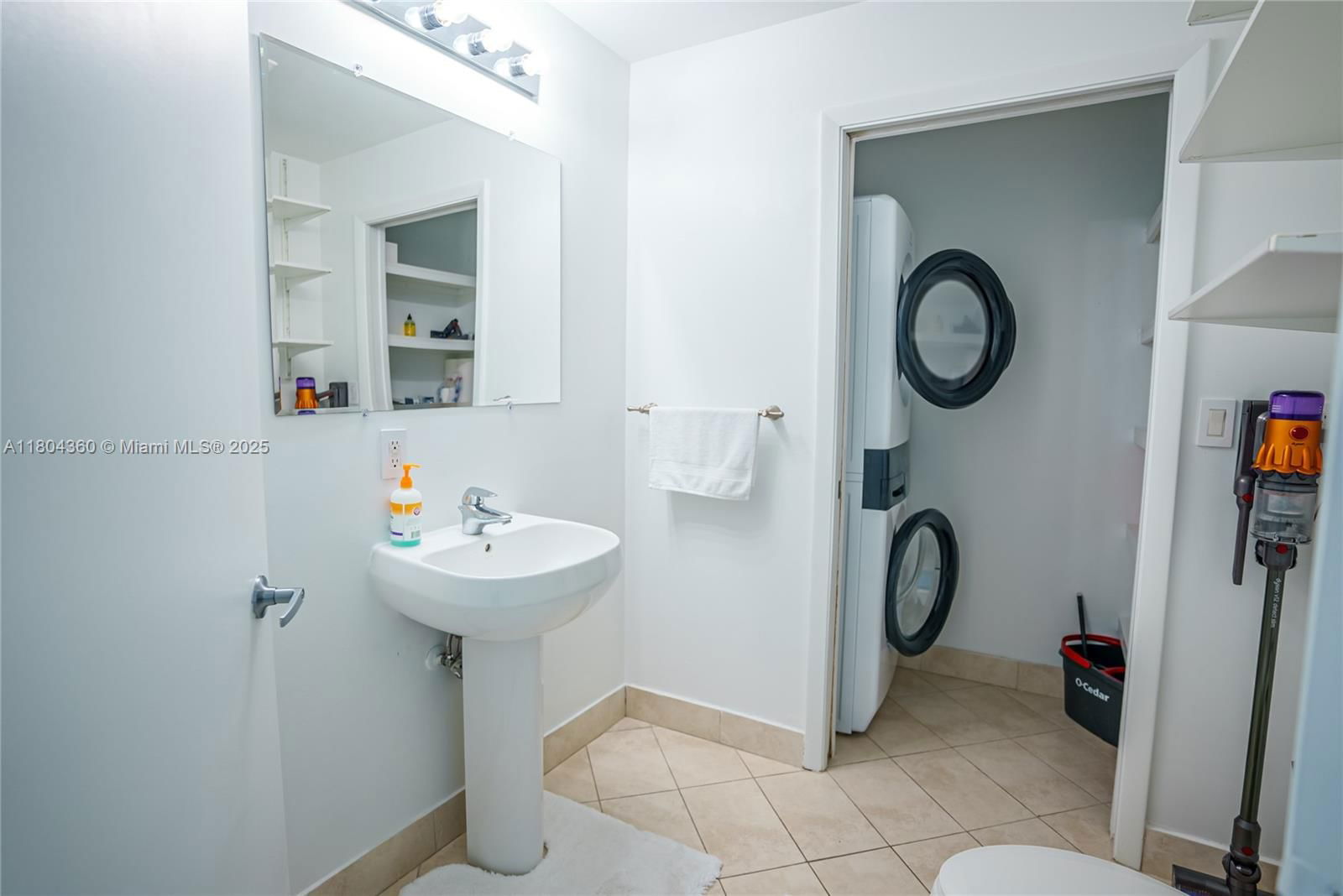 Real estate property located at 1900 Bayshore Dr #1918, Miami-dade, Quantum On The Bay Condo, Miami, FL