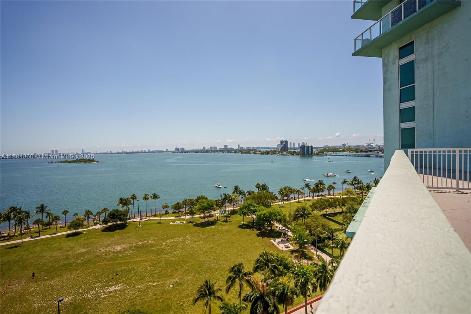 Real estate property located at 1900 Bayshore Dr #1918, Miami-dade, Quantum On The Bay Condo, Miami, FL