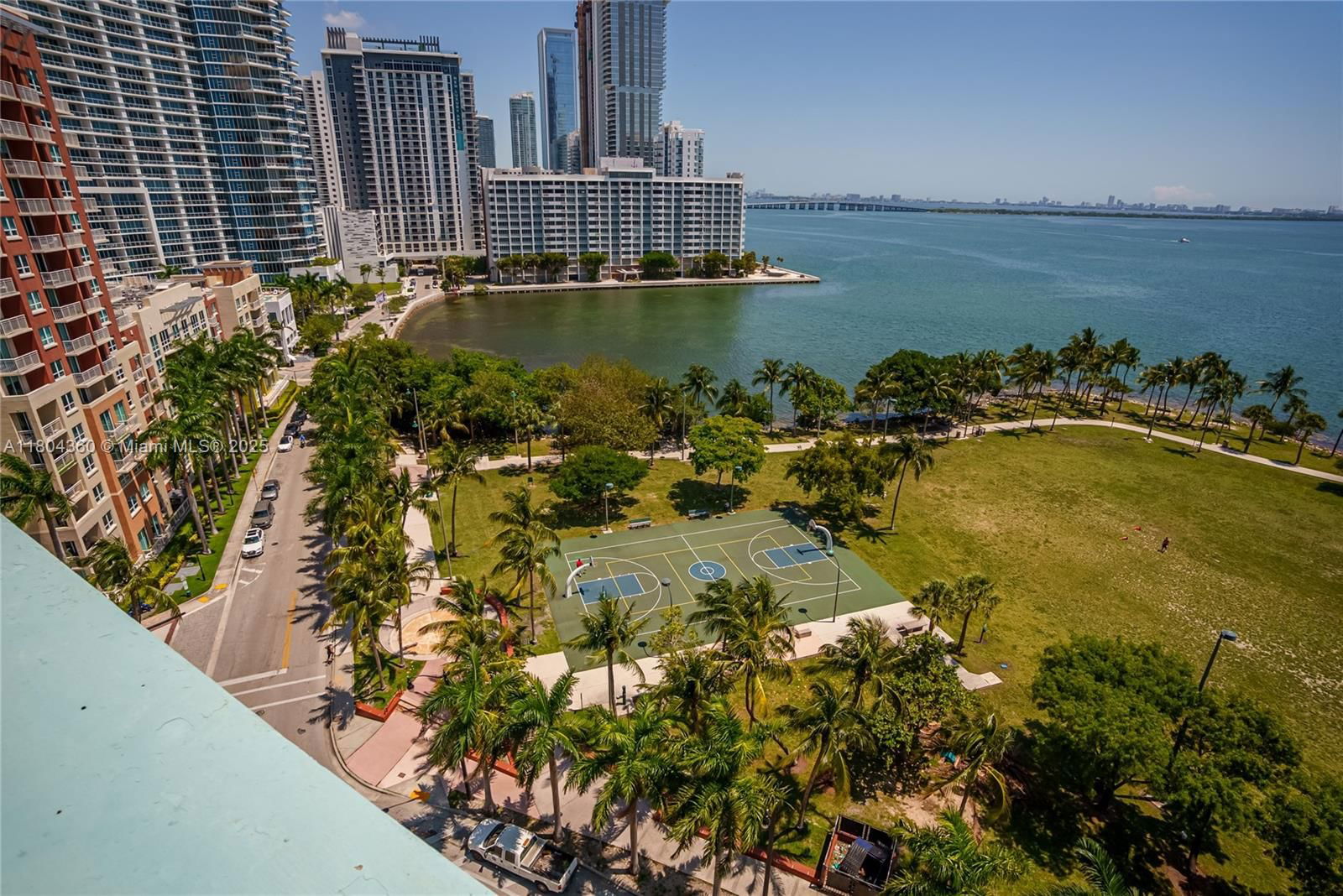 Real estate property located at 1900 Bayshore Dr #1918, Miami-dade, Quantum On The Bay Condo, Miami, FL