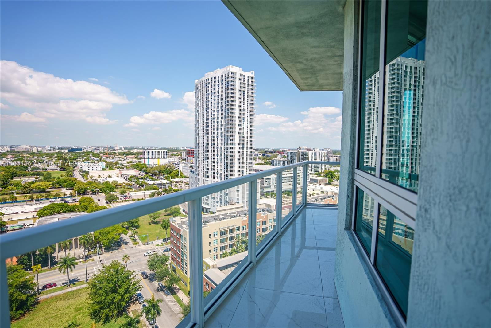 Real estate property located at 1900 Bayshore Dr #1918, Miami-dade, Quantum On The Bay Condo, Miami, FL