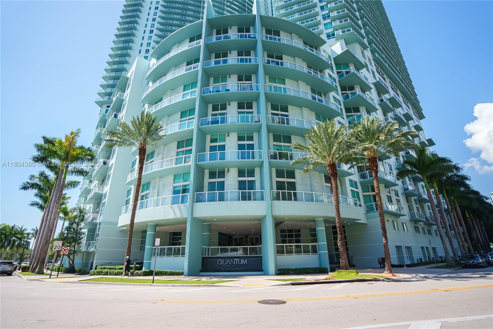 Real estate property located at 1900 Bayshore Dr #1918, Miami-dade, Quantum On The Bay Condo, Miami, FL