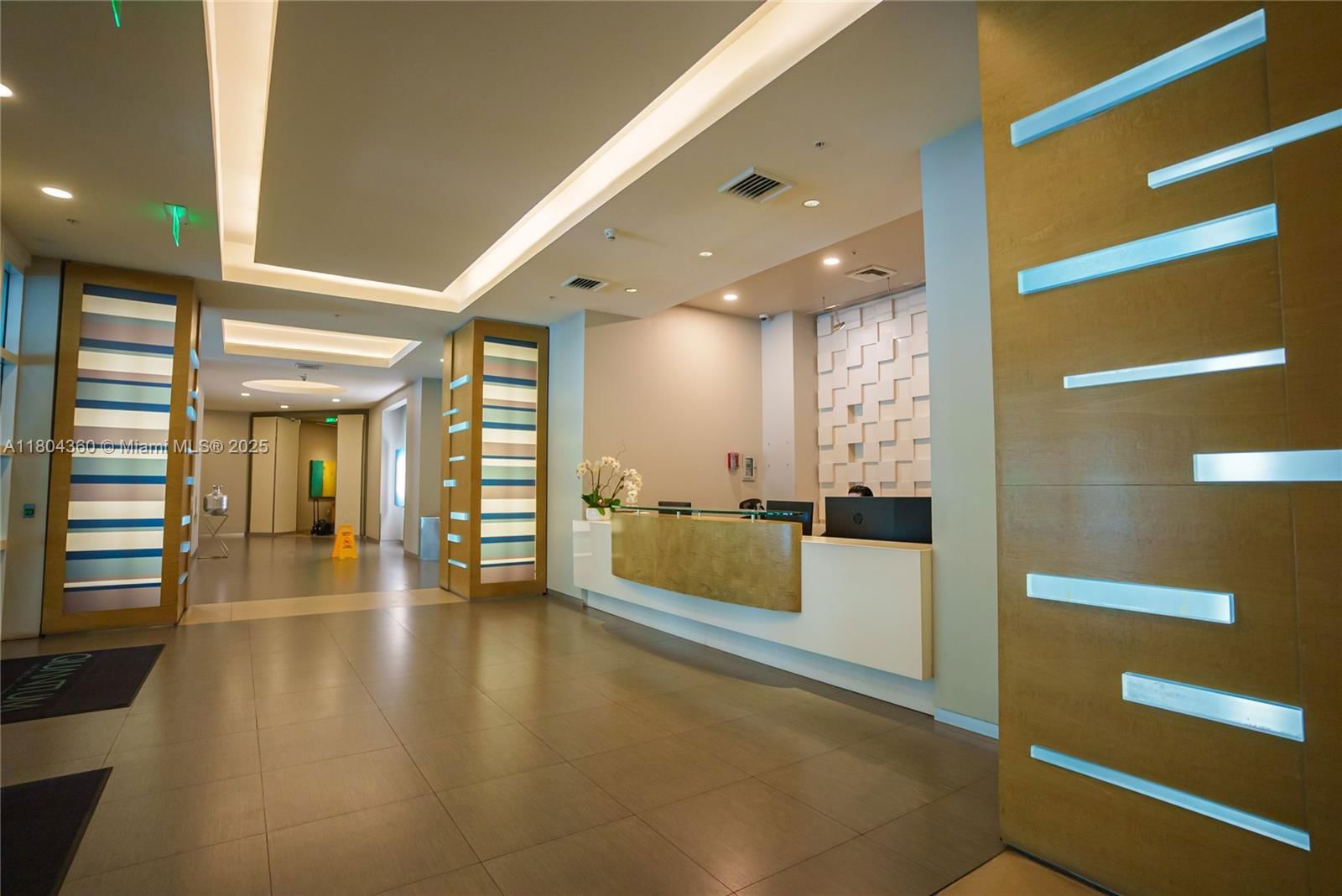 Real estate property located at 1900 Bayshore Dr #1918, Miami-dade, Quantum On The Bay Condo, Miami, FL