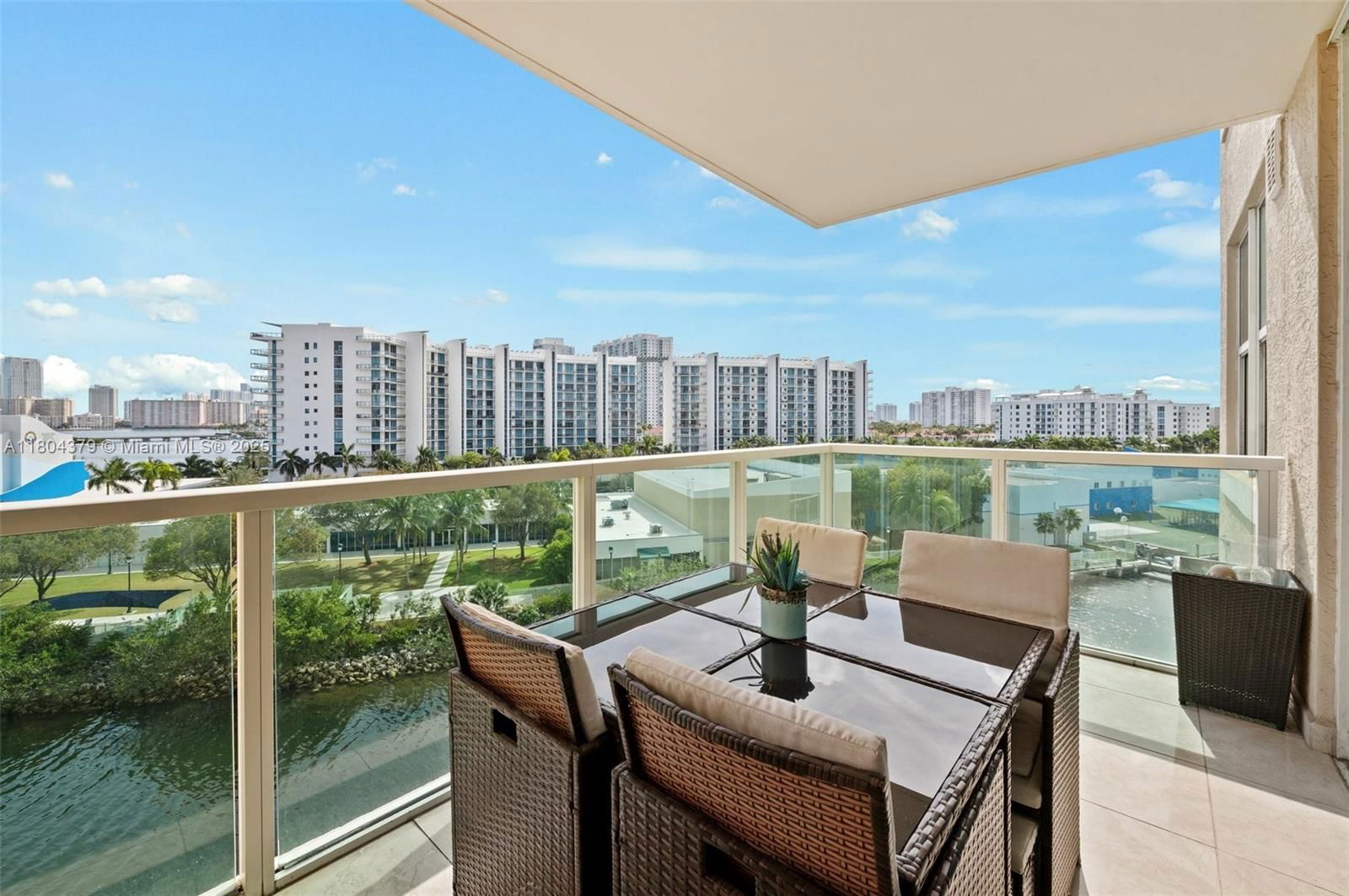 Real estate property located at 3330 190th St #717, Miami-dade, Aventura Marina Condo Num, Aventura, FL