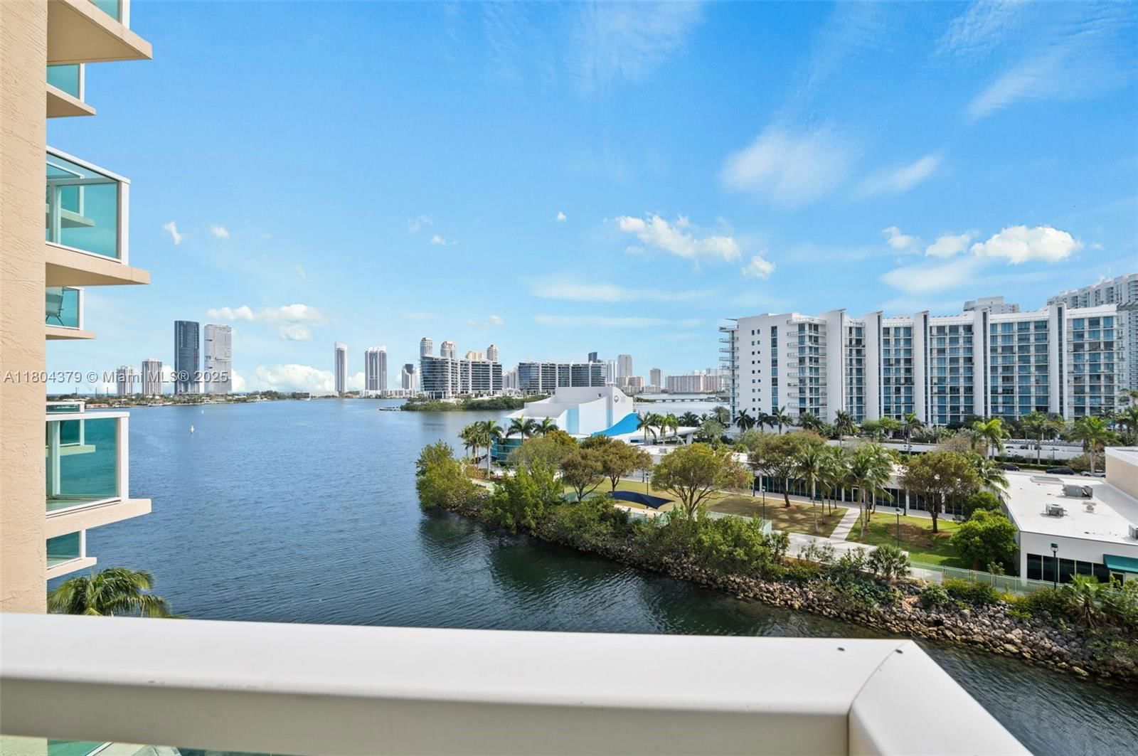 Real estate property located at 3330 190th St #717, Miami-dade, Aventura Marina Condo Num, Aventura, FL