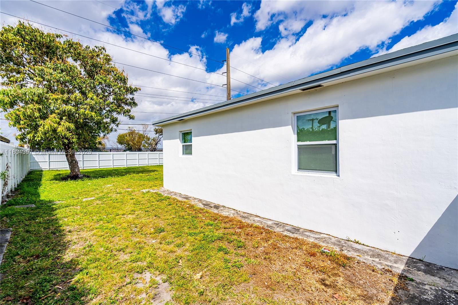 Real estate property located at 8330 35th Pl, Miami-dade, Elson Manors, Miami, FL
