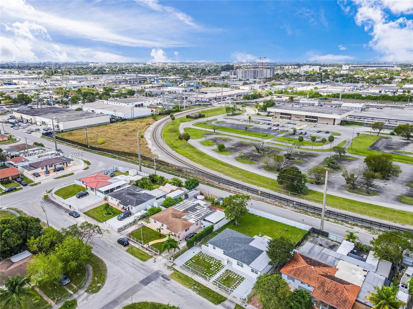 Real estate property located at 8330 35th Pl, Miami-dade, Elson Manors, Miami, FL