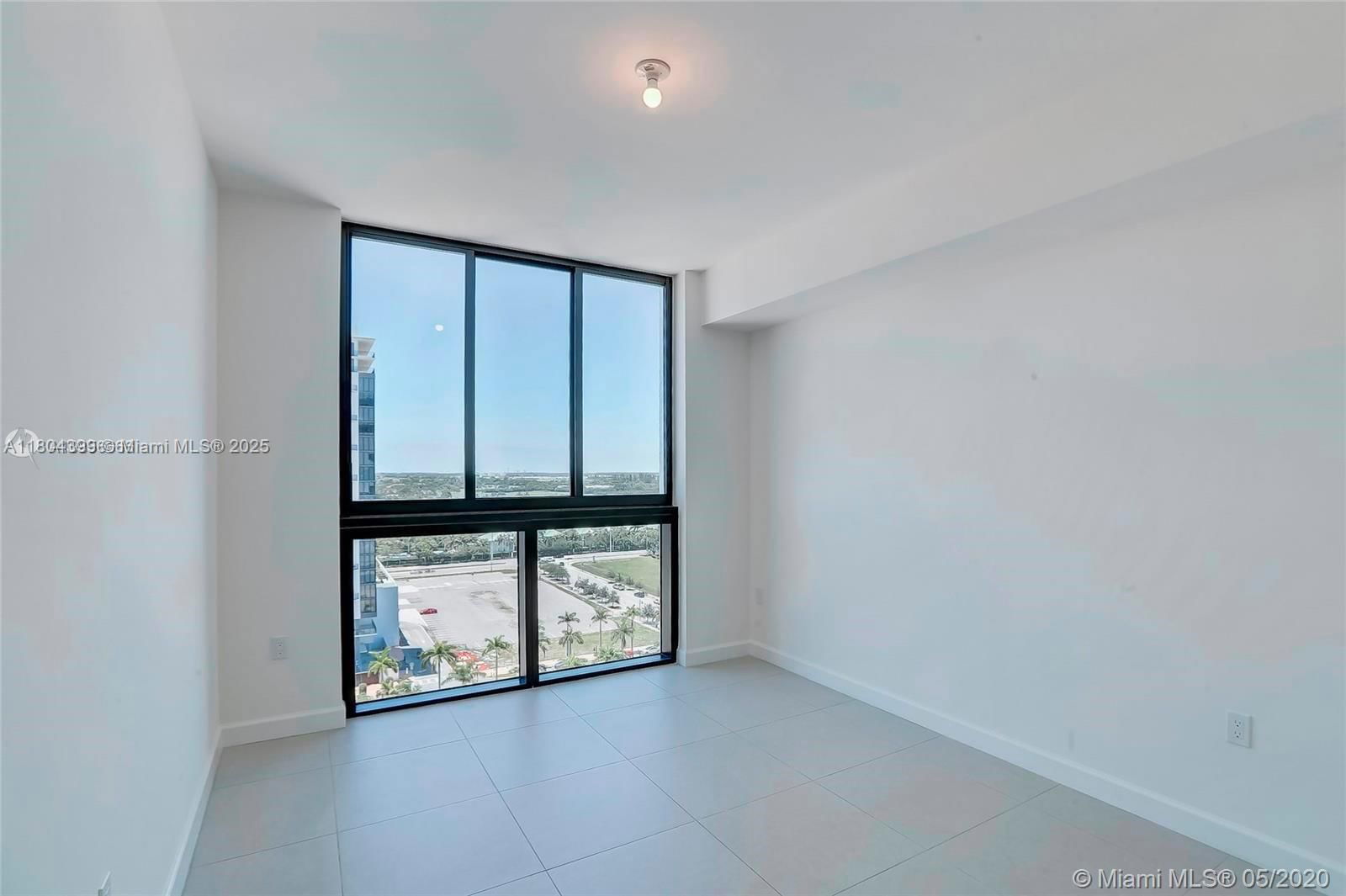 Real estate property located at 5350 84th Ave #1018, Miami-dade, 5350 Park Condo, Doral, FL