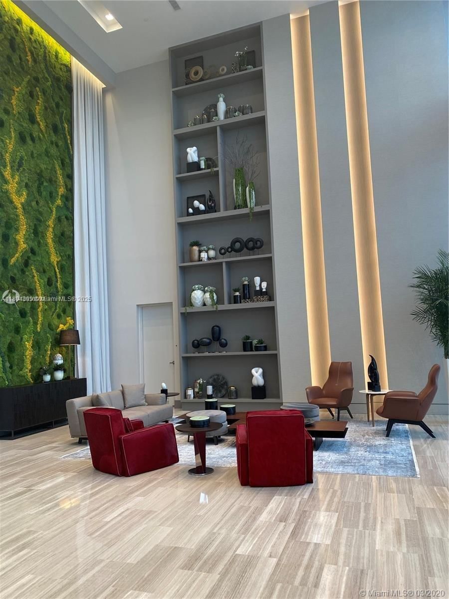 Real estate property located at 5350 84th Ave #1018, Miami-dade, 5350 Park Condo, Doral, FL