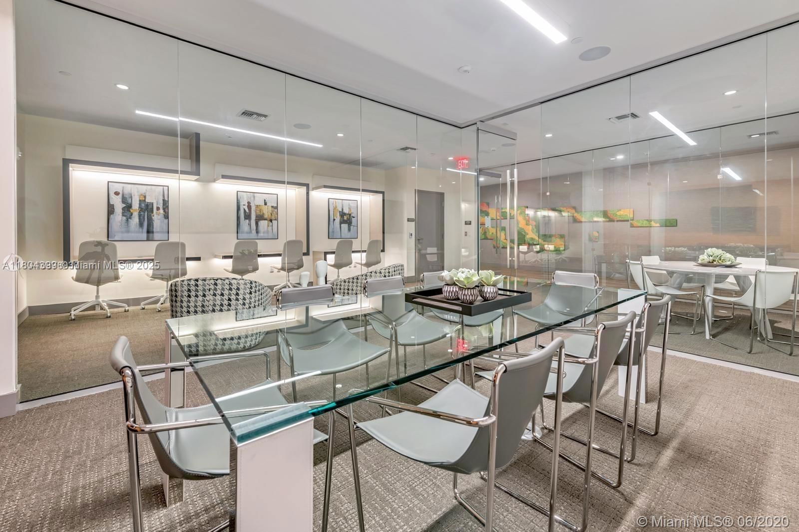 Real estate property located at 5350 84th Ave #1018, Miami-dade, 5350 Park Condo, Doral, FL