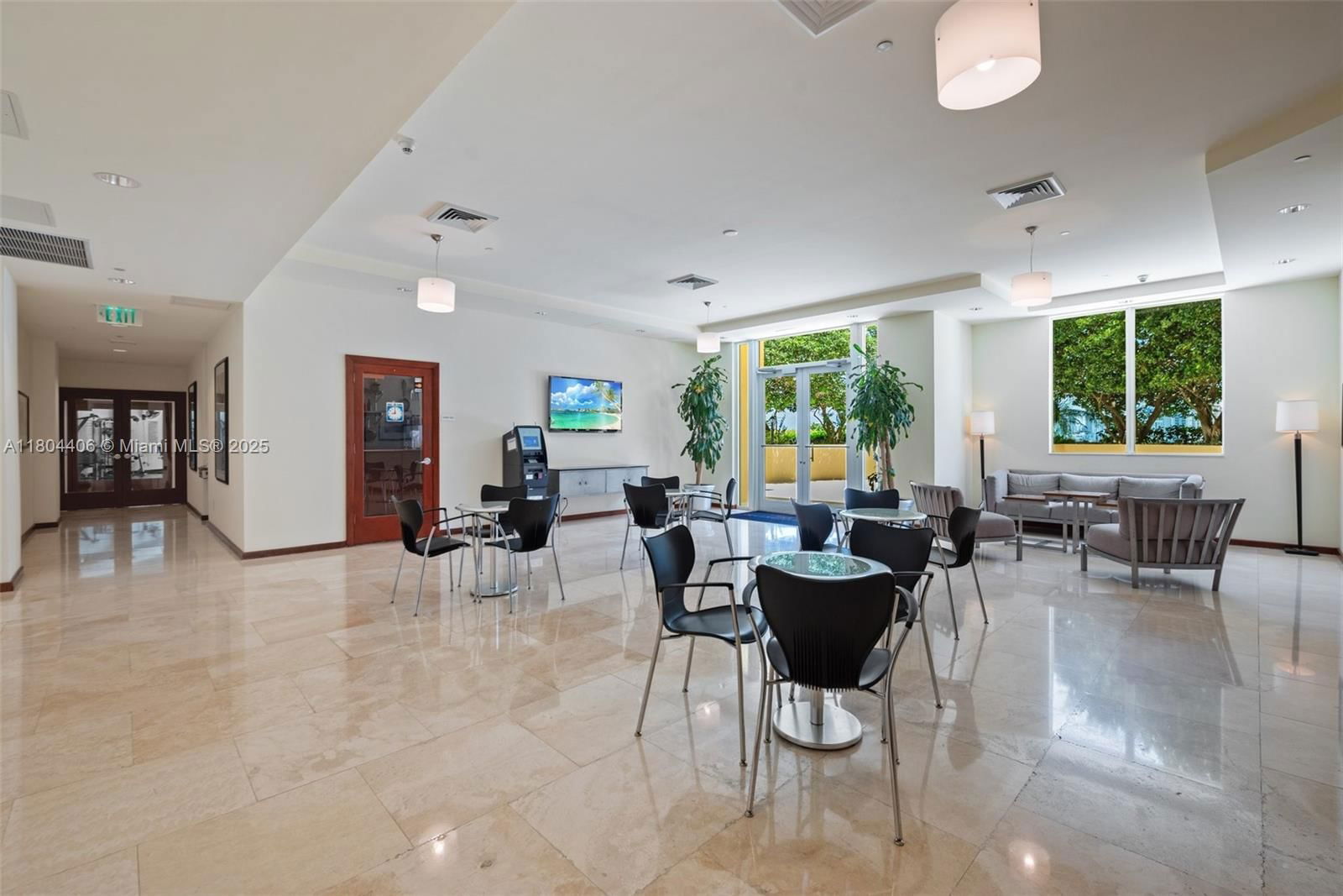 Real estate property located at 2475 Brickell Ave #1805, Miami-dade, The Metropolitan Condo, Miami, FL