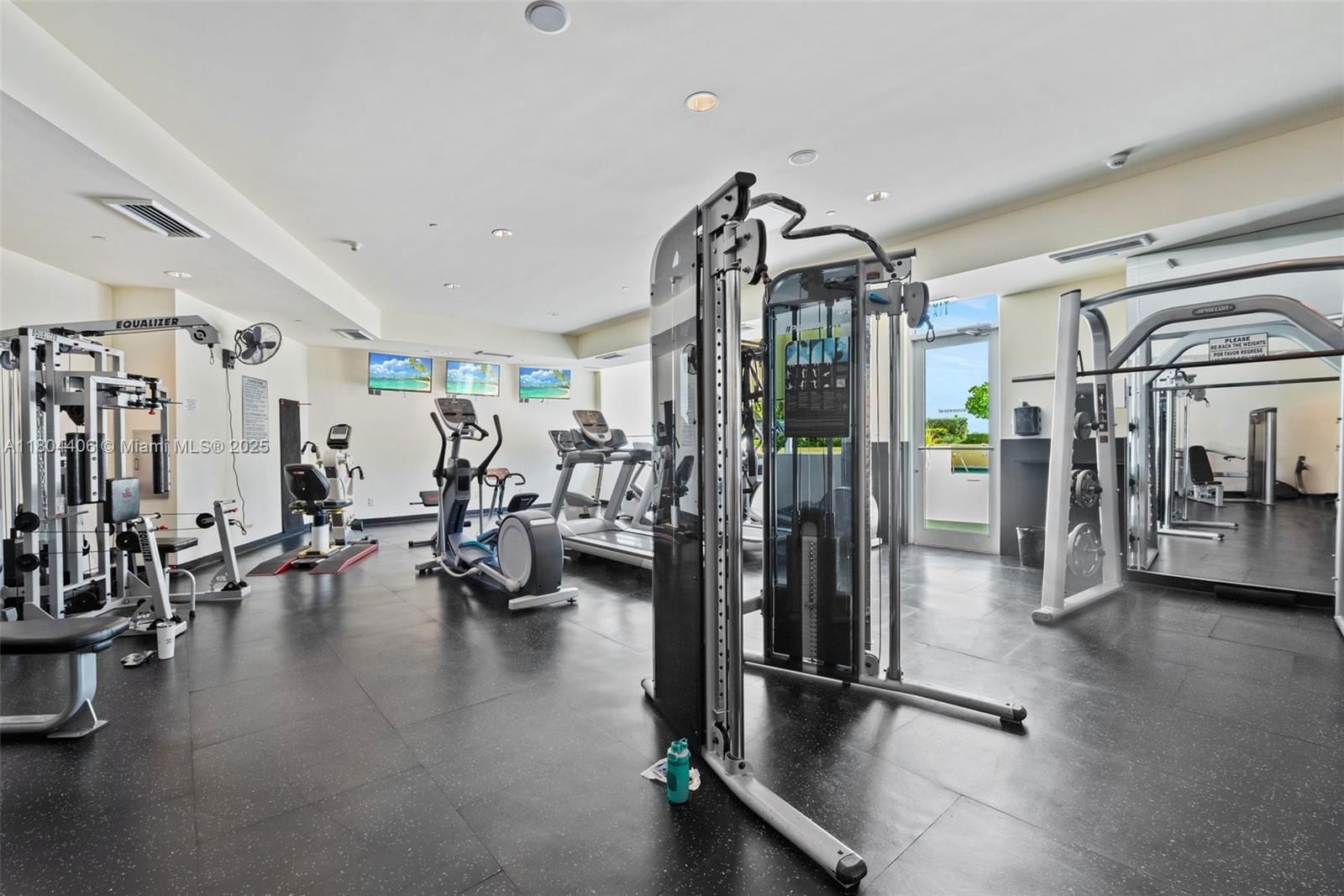 Real estate property located at 2475 Brickell Ave #1805, Miami-dade, The Metropolitan Condo, Miami, FL