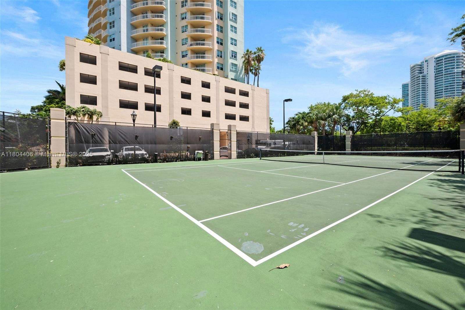 Real estate property located at 2475 Brickell Ave #1805, Miami-dade, The Metropolitan Condo, Miami, FL