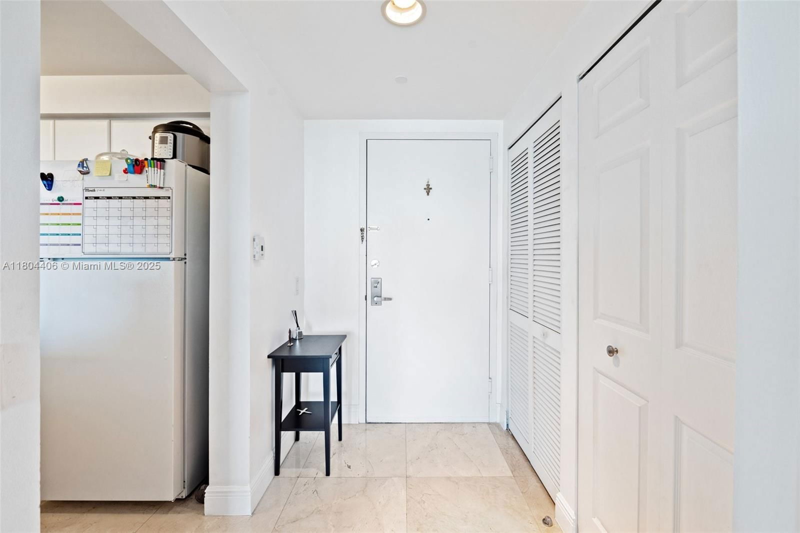 Real estate property located at 2475 Brickell Ave #1805, Miami-dade, The Metropolitan Condo, Miami, FL