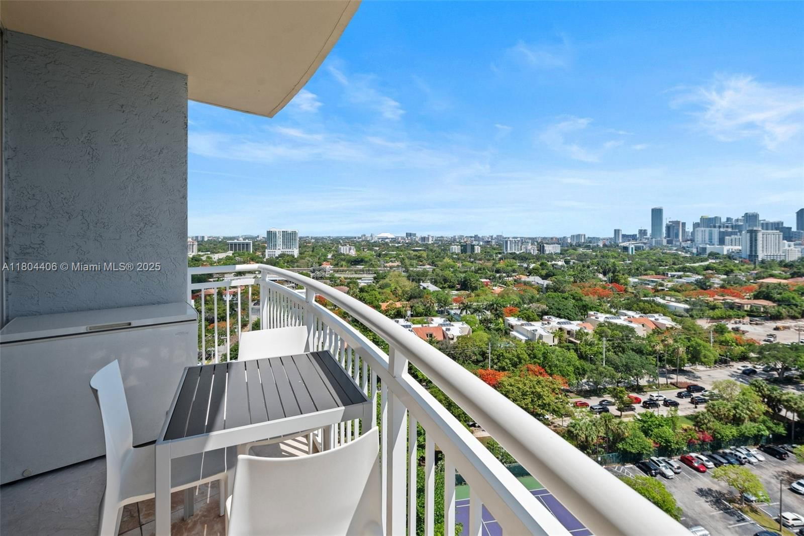 Real estate property located at 2475 Brickell Ave #1805, Miami-dade, The Metropolitan Condo, Miami, FL