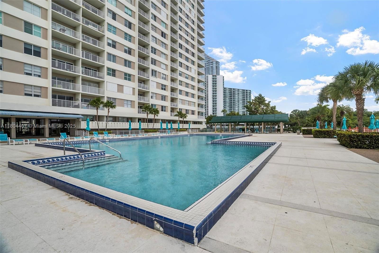 Real estate property located at 300 Bayview Dr #2108, Miami-dade, Arlen House Condo, Sunny Isles Beach, FL