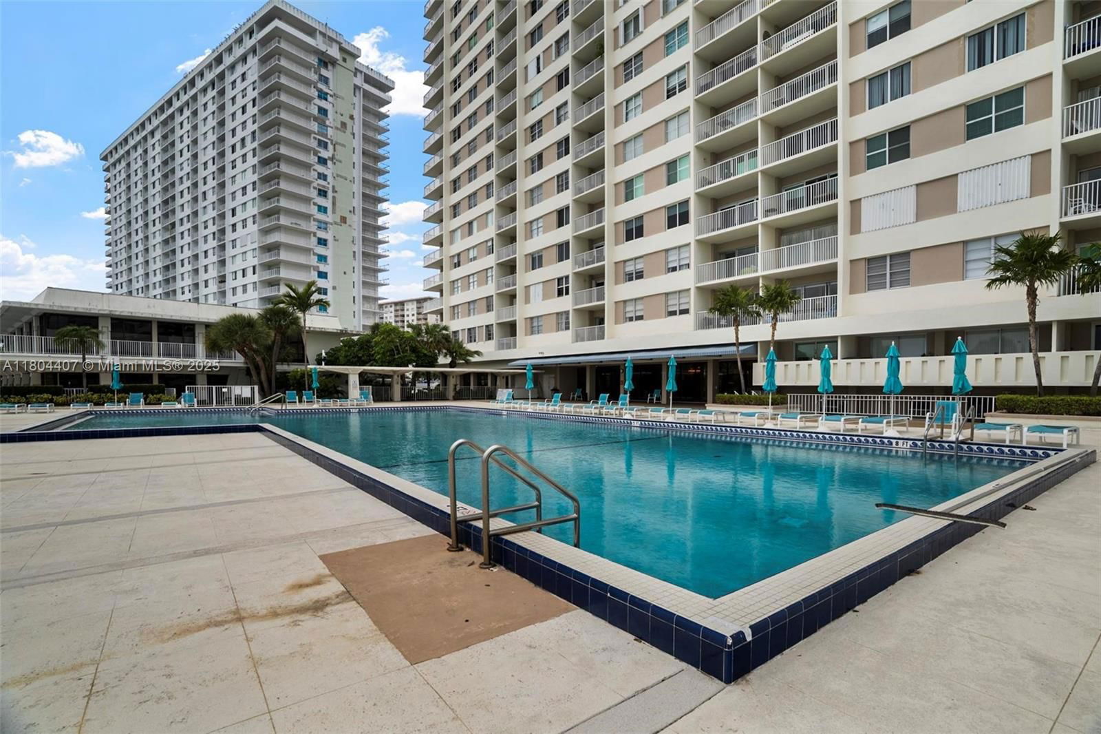 Real estate property located at 300 Bayview Dr #2108, Miami-dade, Arlen House Condo, Sunny Isles Beach, FL