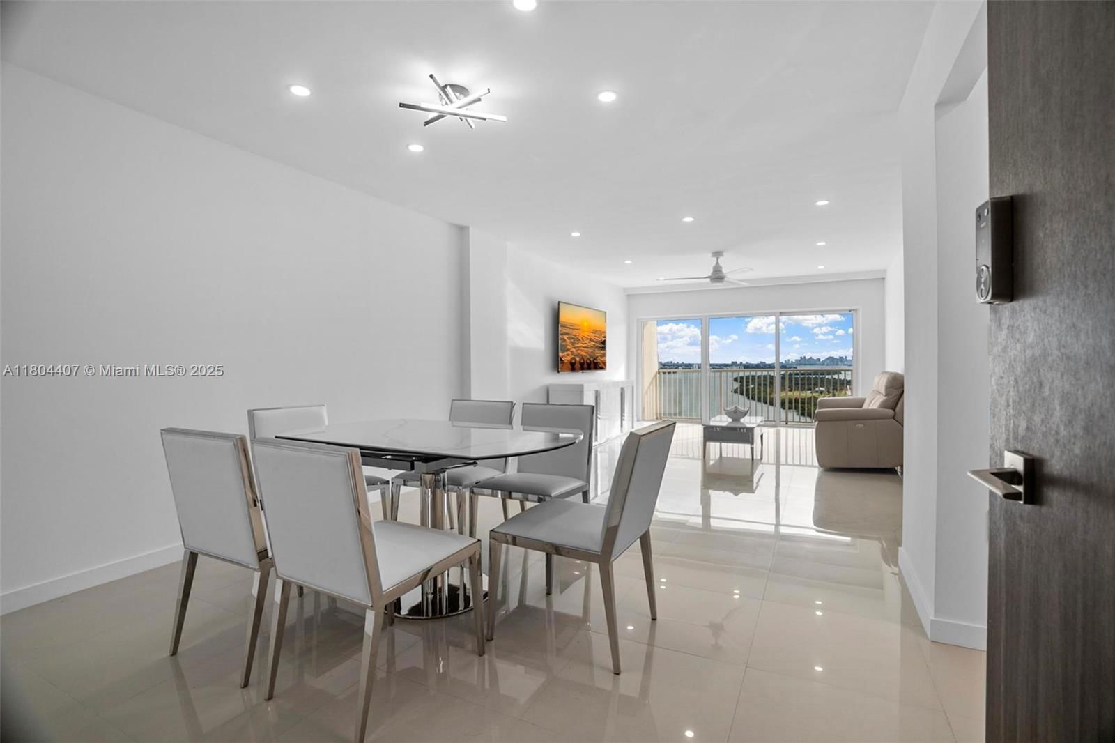 Real estate property located at 300 Bayview Dr #2108, Miami-dade, Arlen House Condo, Sunny Isles Beach, FL