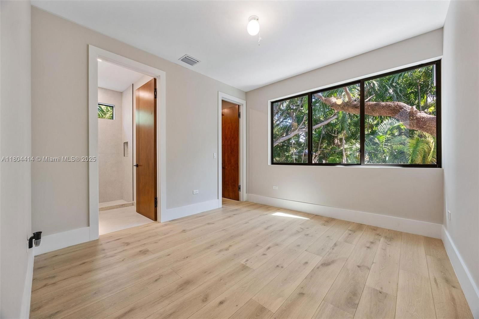 Real estate property located at 2805 Freeman St, Miami-dade, Town Hall Comm Addn, Miami, FL