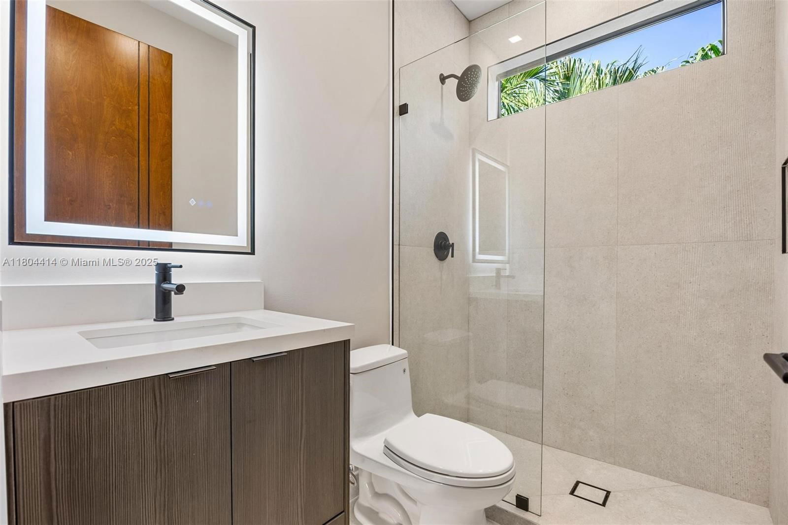 Real estate property located at 2805 Freeman St, Miami-dade, Town Hall Comm Addn, Miami, FL