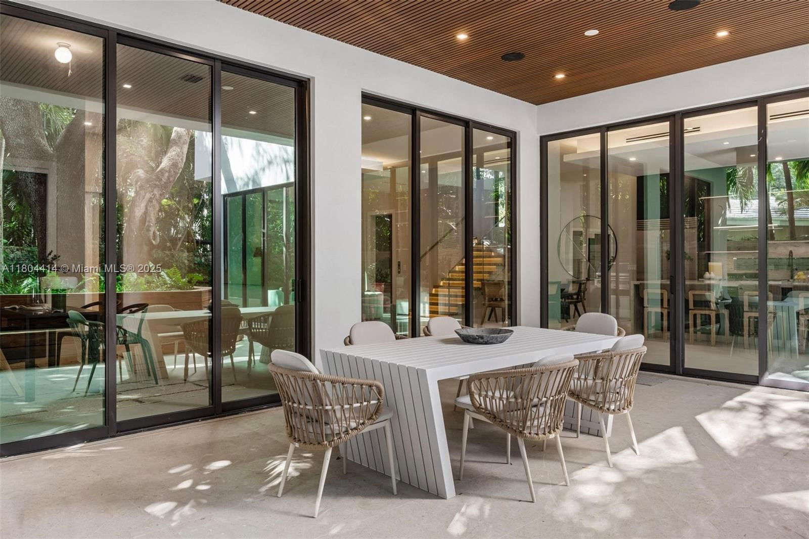 Real estate property located at 2805 Freeman St, Miami-dade, Town Hall Comm Addn, Miami, FL