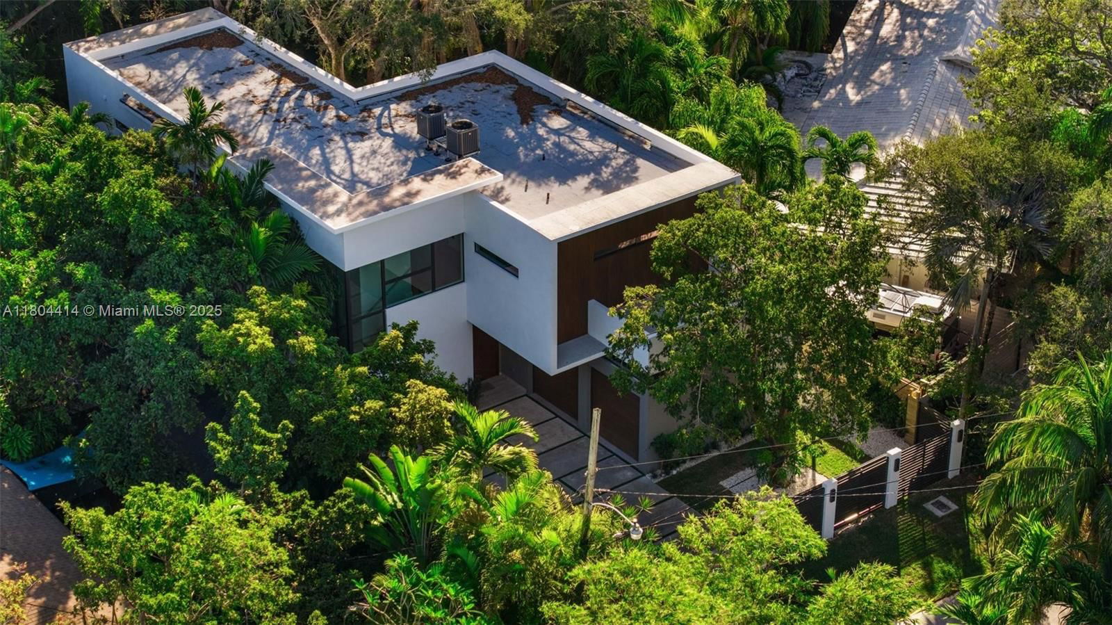Real estate property located at 2805 Freeman St, Miami-dade, Town Hall Comm Addn, Miami, FL