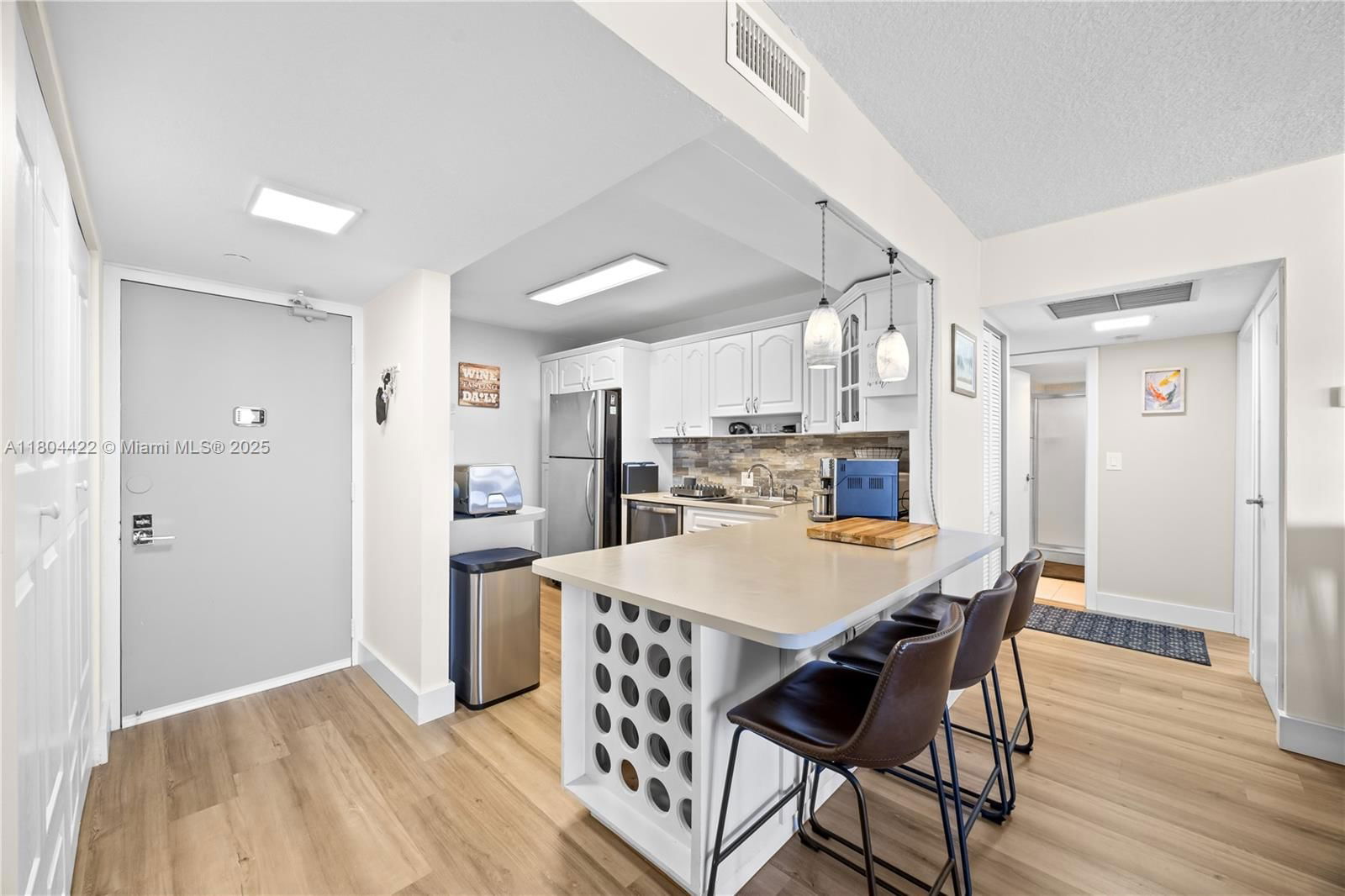 Real estate property located at 20301 Country Club Dr #1623, Miami-dade, Coronado Condo- Tower Ii, Aventura, FL