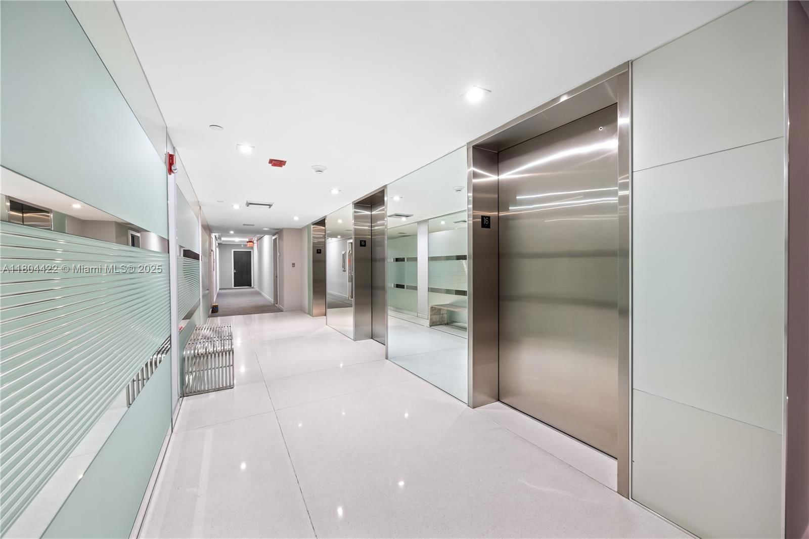 Real estate property located at 20301 Country Club Dr #1623, Miami-dade, Coronado Condo- Tower Ii, Aventura, FL
