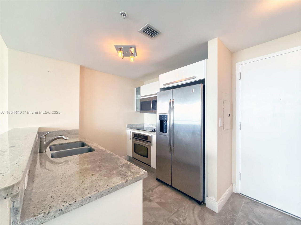Real estate property located at 601 36th St #2608, Miami-dade, Blue Condo, Miami, FL