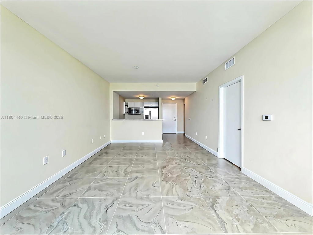 Real estate property located at 601 36th St #2608, Miami-dade, Blue Condo, Miami, FL