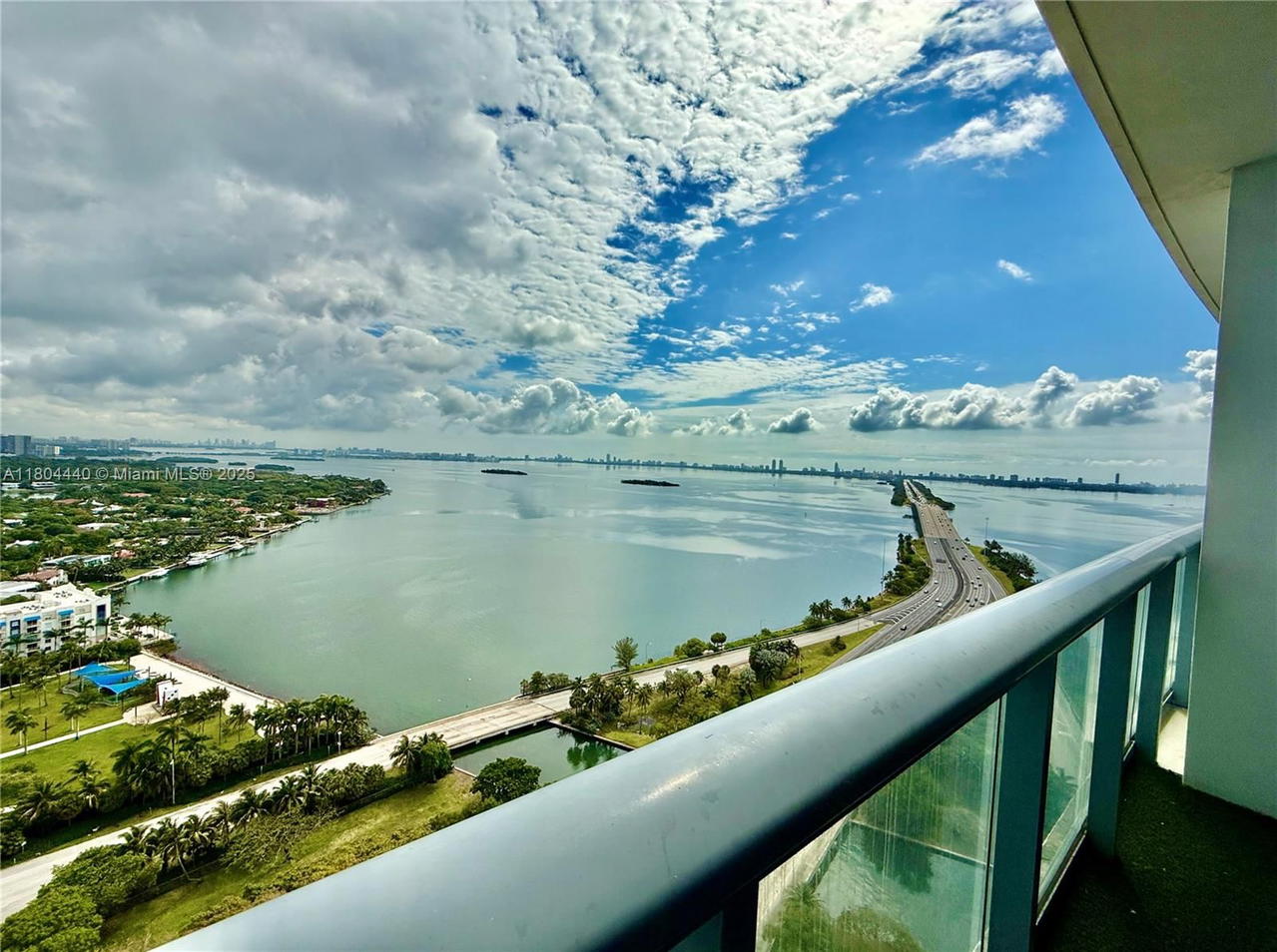 Real estate property located at 601 36th St #2608, Miami-dade, Blue Condo, Miami, FL