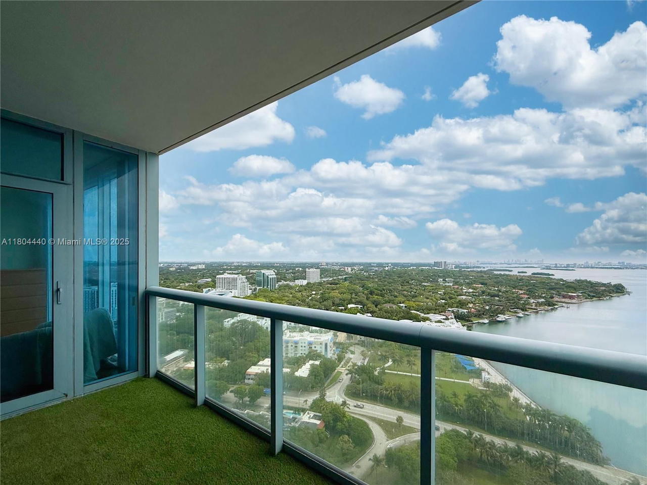 Real estate property located at 601 36th St #2608, Miami-dade, Blue Condo, Miami, FL