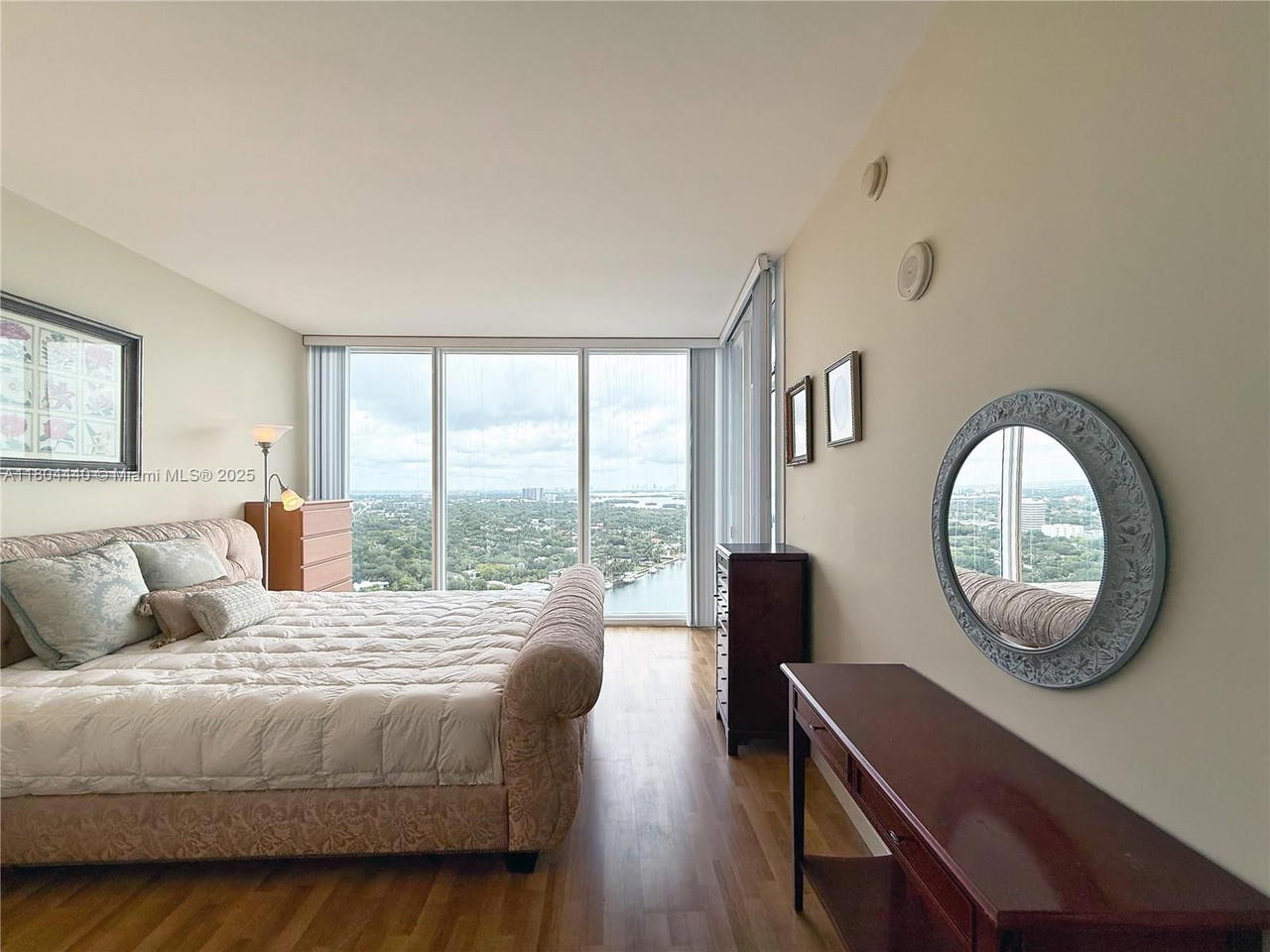 Real estate property located at 601 36th St #2608, Miami-dade, Blue Condo, Miami, FL
