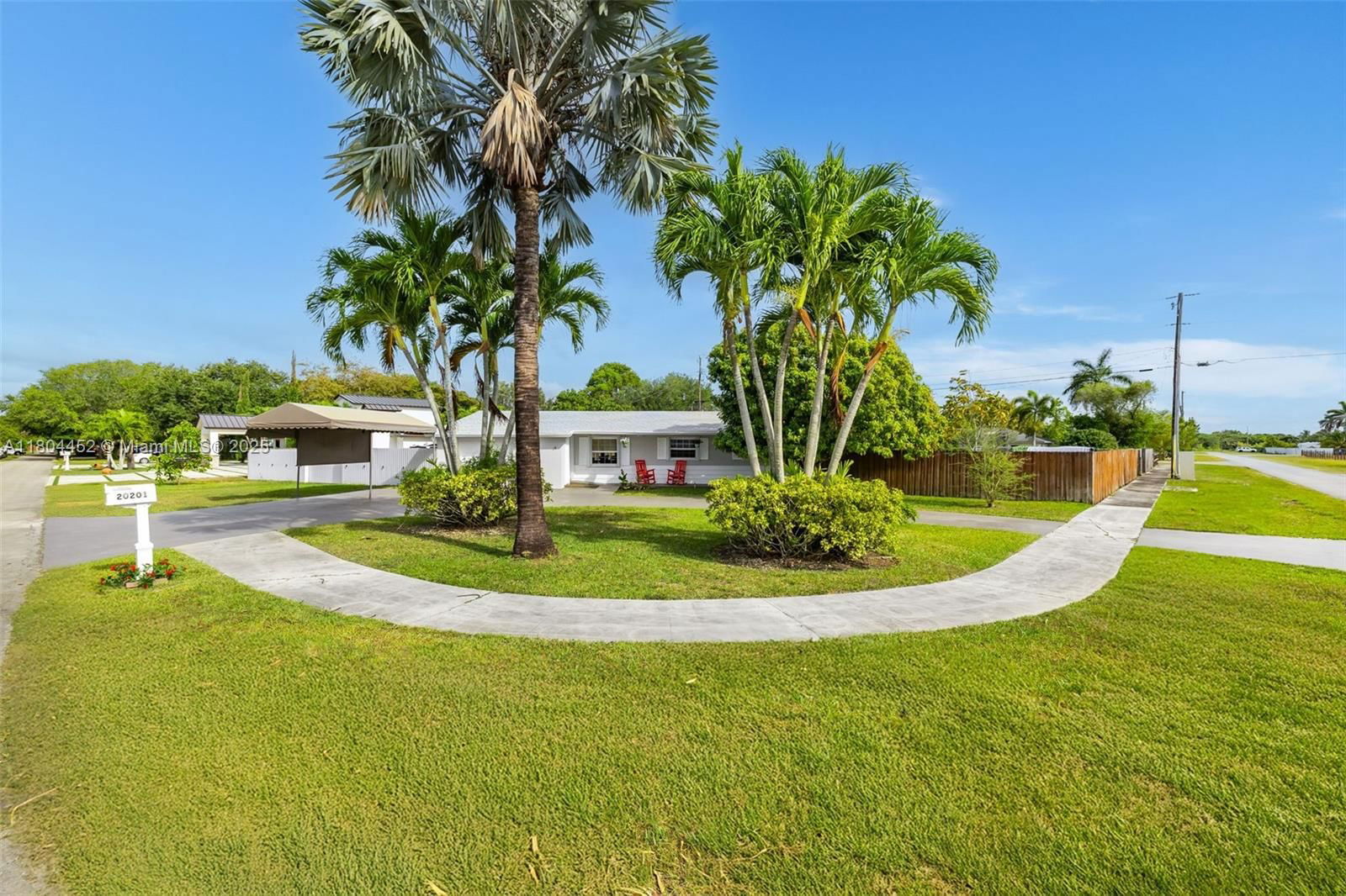 Real estate property located at 20201 318th St, Miami-dade, Club Manor, Homestead, FL