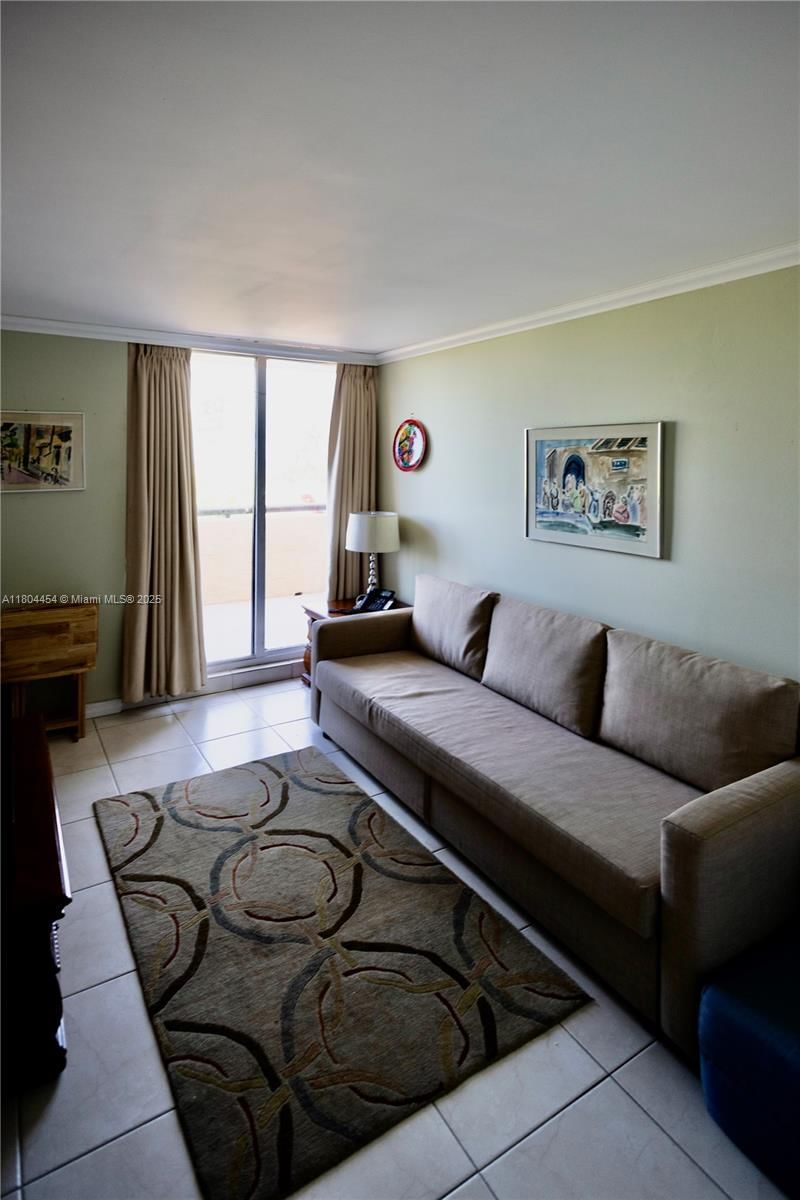 Real estate property located at 2555 Collins Ave #308, Miami-dade, Club Atlantis Condo, Miami Beach, FL