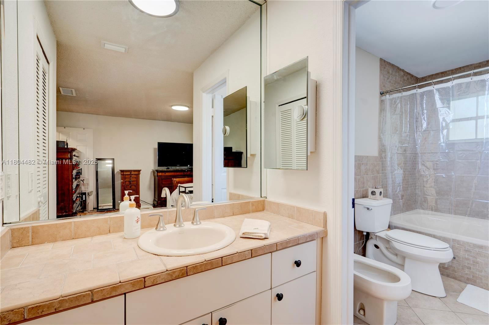 Real estate property located at 7425 108th Ave, Miami-dade, Sunset Palms, Miami, FL