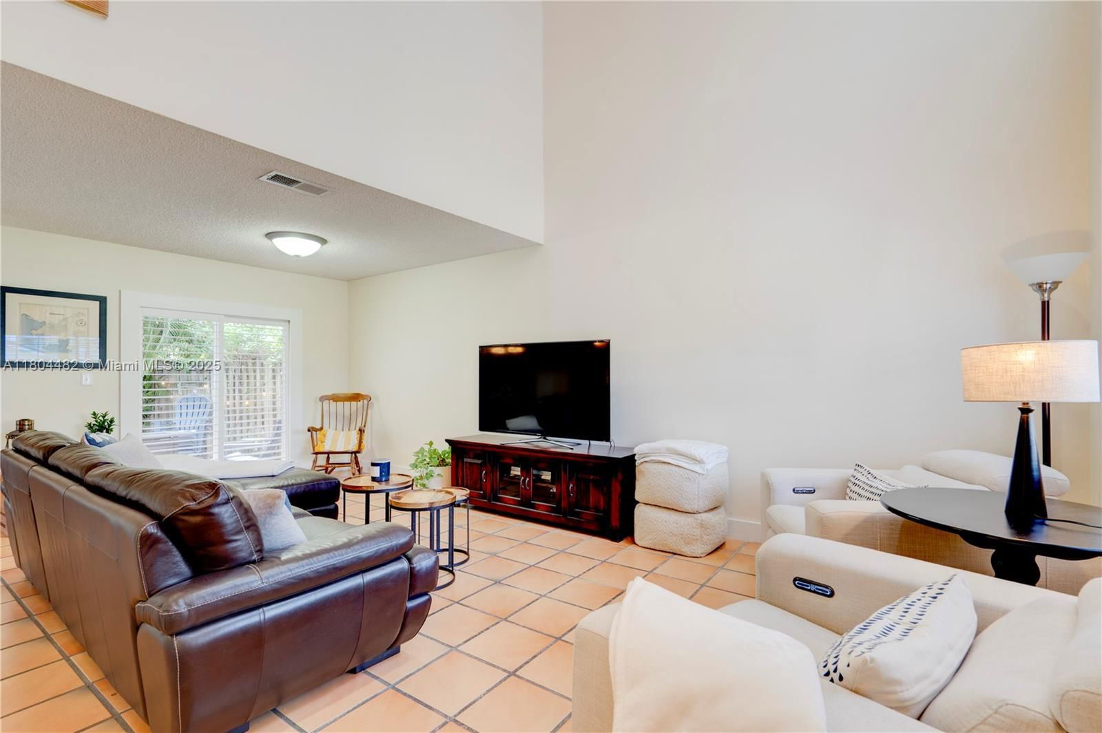 Real estate property located at 7425 108th Ave, Miami-dade, Sunset Palms, Miami, FL