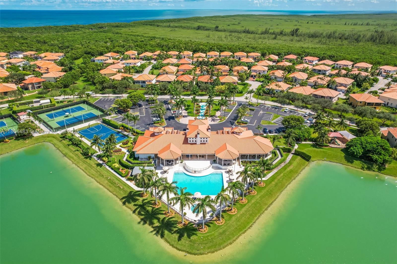 Real estate property located at 19336 77th Pl, Miami-dade, Cutler Cay, Cutler Bay, FL