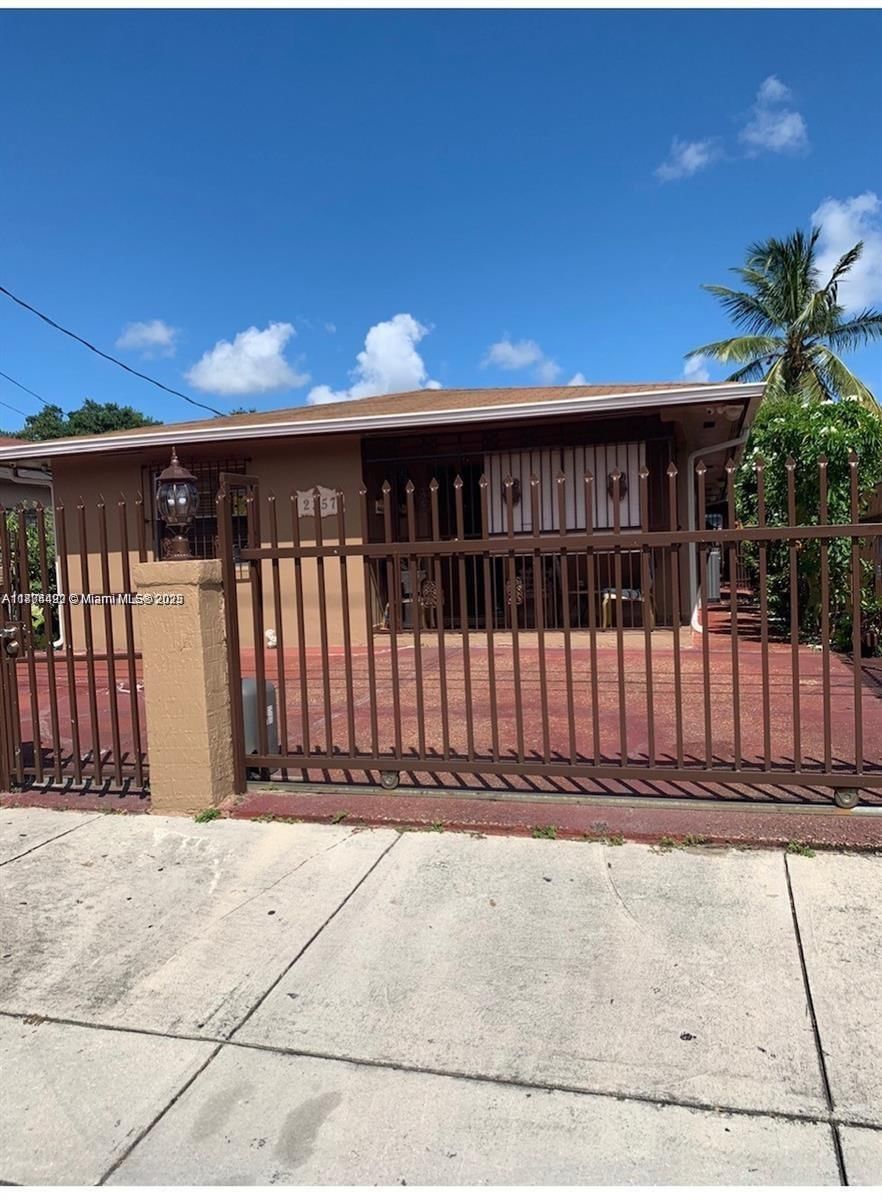 Real estate property located at 2357 23rd Ave, Miami-dade, East Haven, Miami, FL