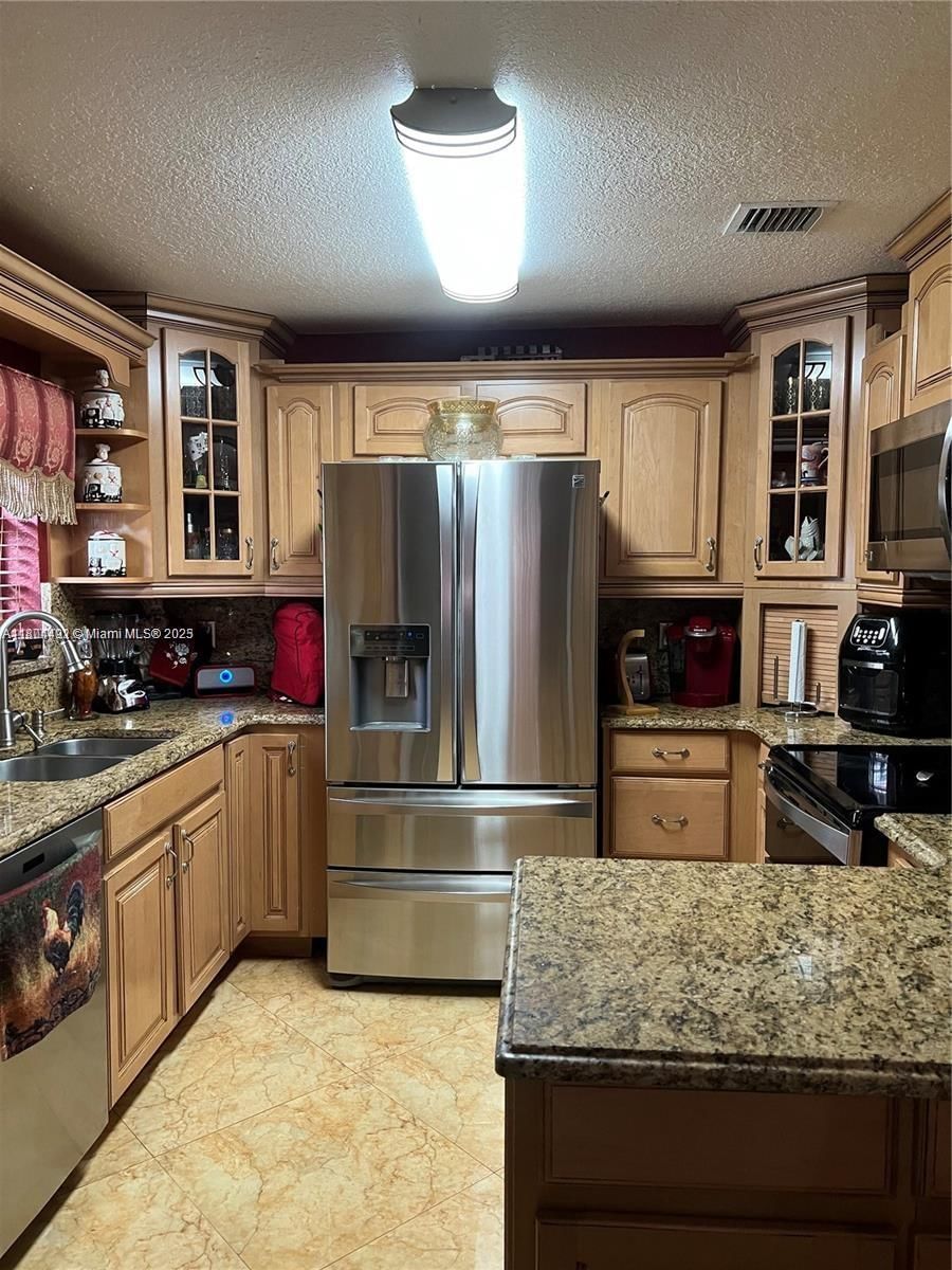 Real estate property located at 2357 23rd Ave, Miami-dade, East Haven, Miami, FL