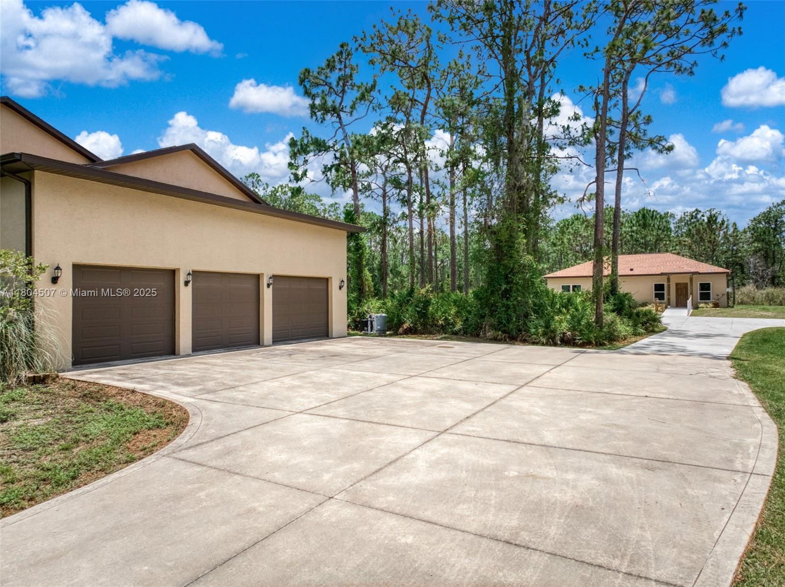 Real estate property located at 3324 Miller Avenue, Highlands, Footmans Trail, Lake Placid, FL