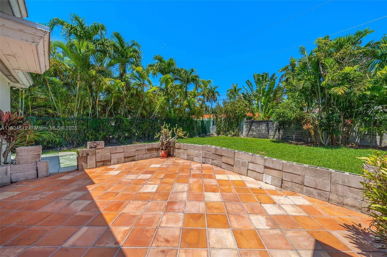 Real estate property located at 7501 Miami View Dr, Miami-dade, North Bay Island, North Bay Village, FL