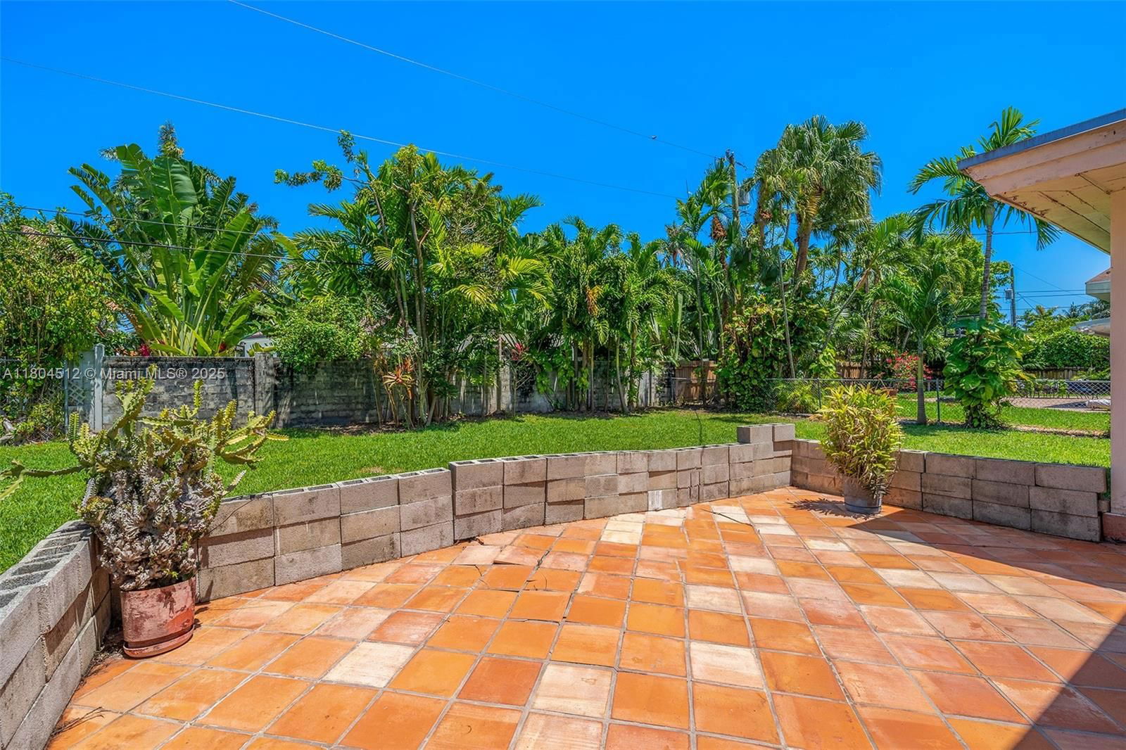 Real estate property located at 7501 Miami View Dr, Miami-dade, North Bay Island, North Bay Village, FL