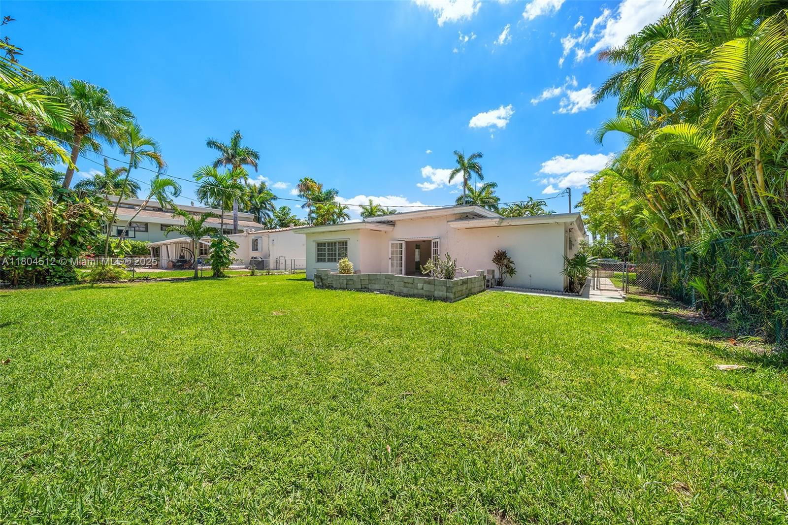 Real estate property located at 7501 Miami View Dr, Miami-dade, North Bay Island, North Bay Village, FL
