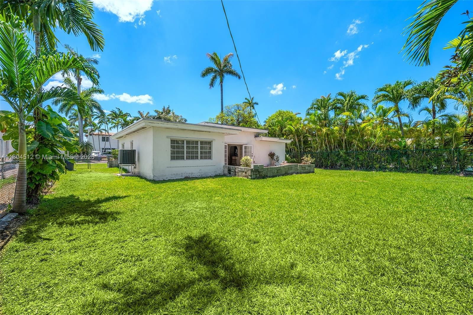 Real estate property located at 7501 Miami View Dr, Miami-dade, North Bay Island, North Bay Village, FL