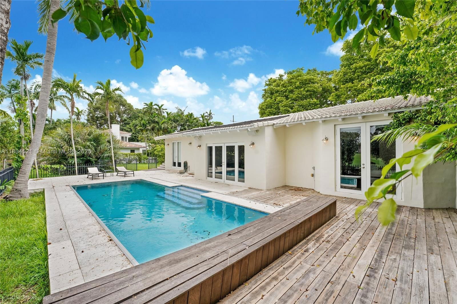 Real estate property located at 5860 La Gorce Dr, Miami-dade, Beach View Addn, Miami Beach, FL