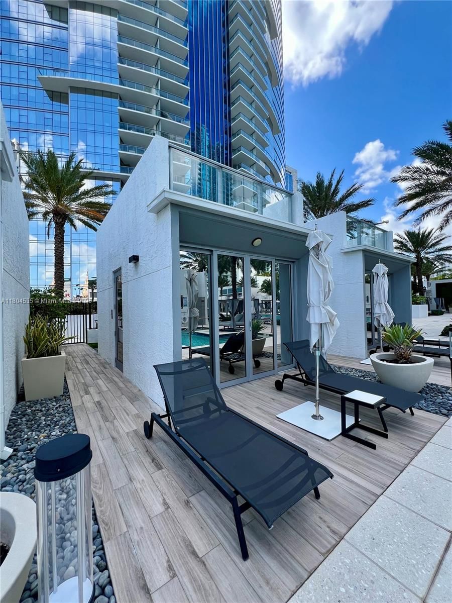 Real estate property located at 851 1st Ave CABANA PB23, Miami-dade, Paramount Miami Worldcent, Miami, FL