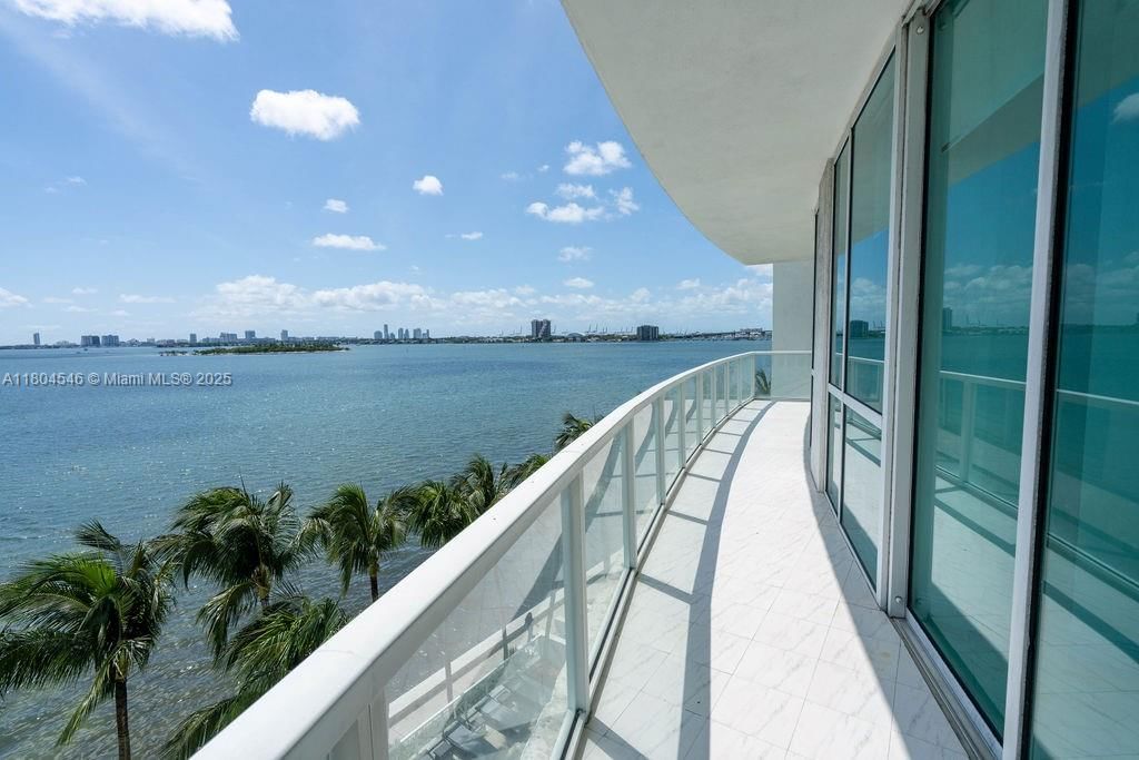 Real estate property located at 665 25th St #405, Miami-dade, Onyx On The Bay Condo, Miami, FL