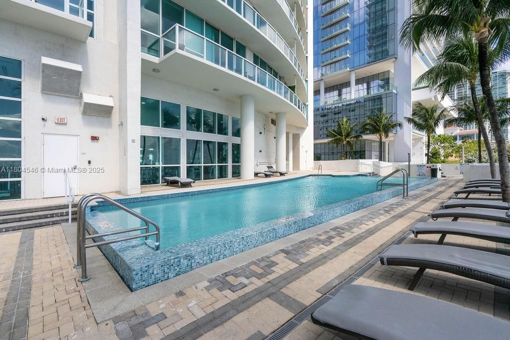 Real estate property located at 665 25th St #405, Miami-dade, Onyx On The Bay Condo, Miami, FL
