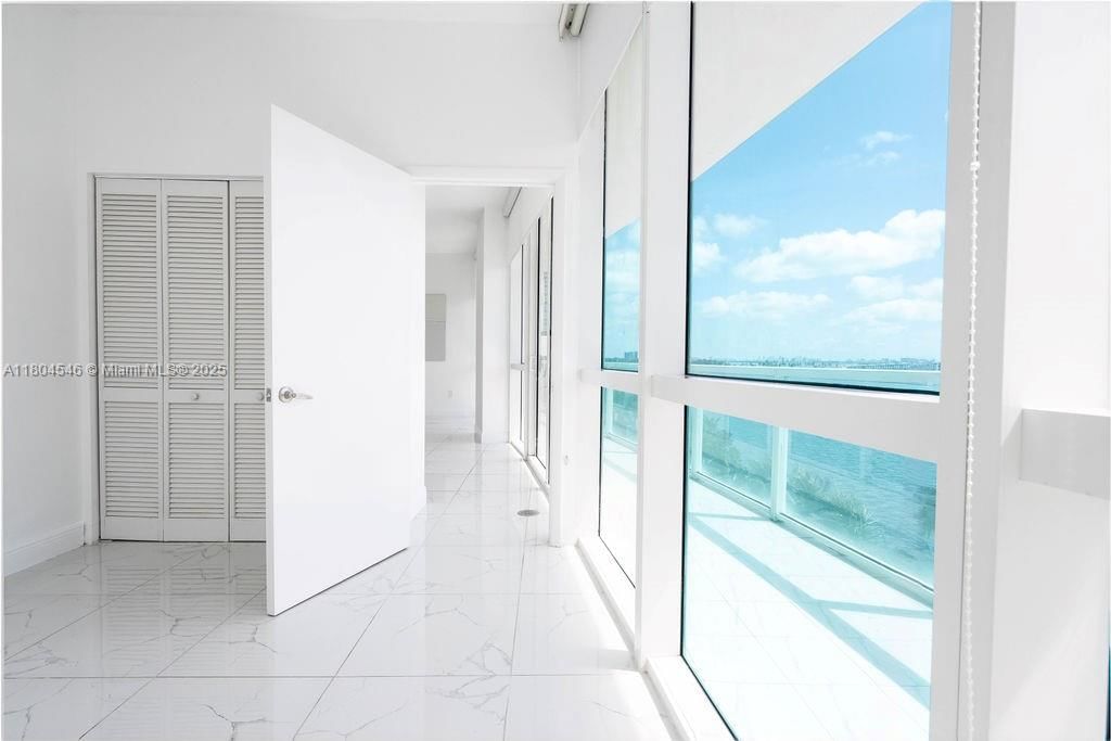 Real estate property located at 665 25th St #405, Miami-dade, Onyx On The Bay Condo, Miami, FL