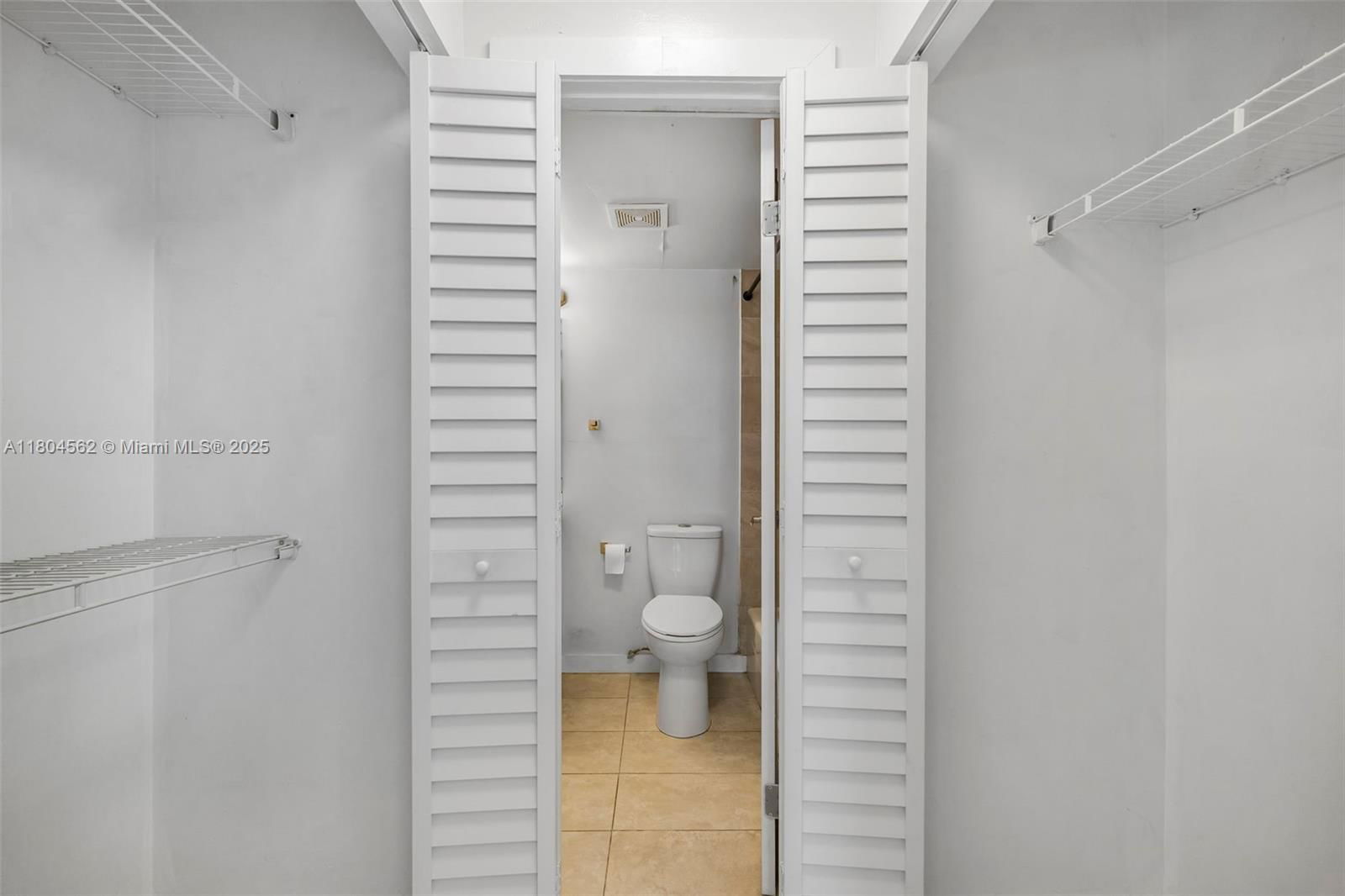 Real estate property located at 8520 212th St #106, Miami-dade, Le Club At Old Cutler Con, Cutler Bay, FL